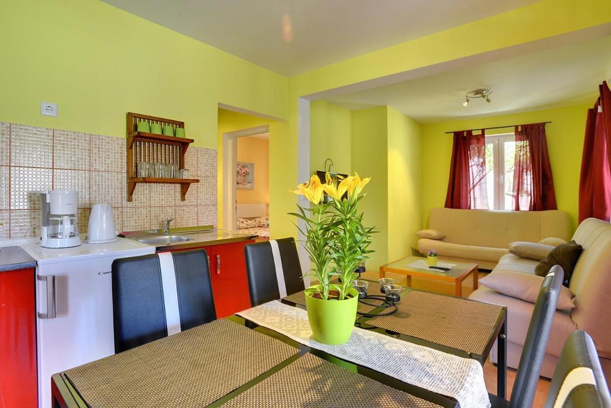 Apartments Puntica Liznjan Ngoại thất bức ảnh