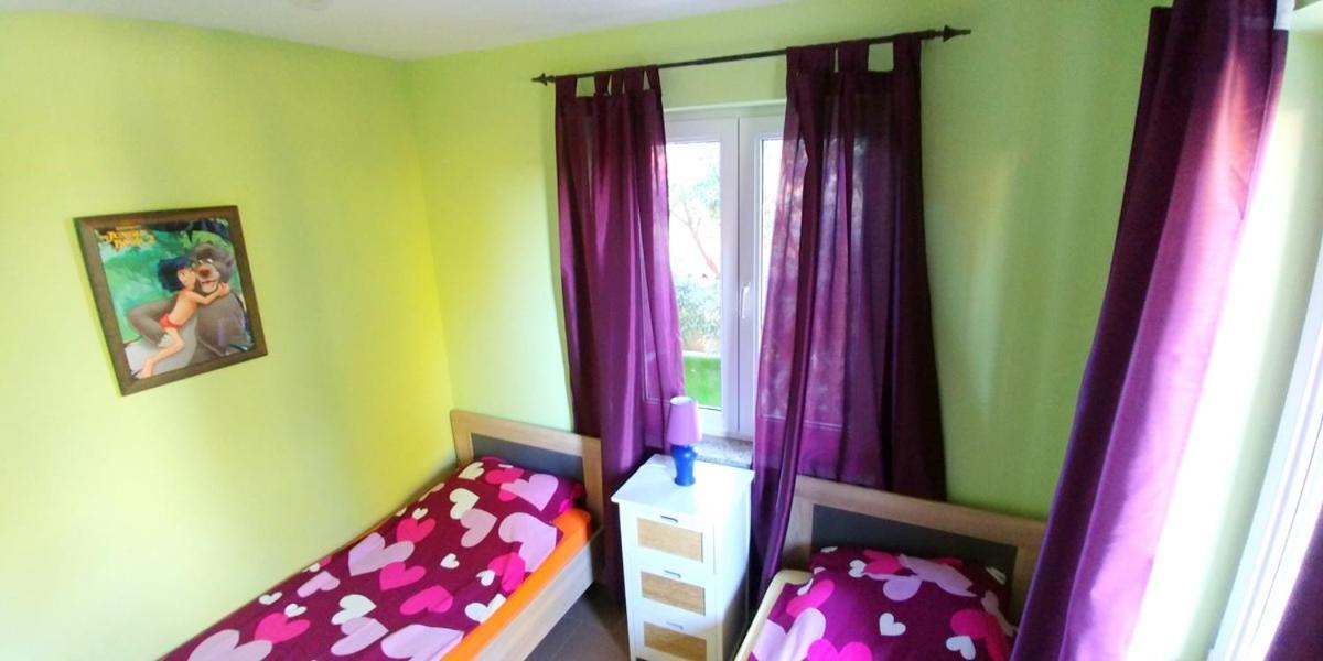 Apartments Puntica Liznjan Ngoại thất bức ảnh