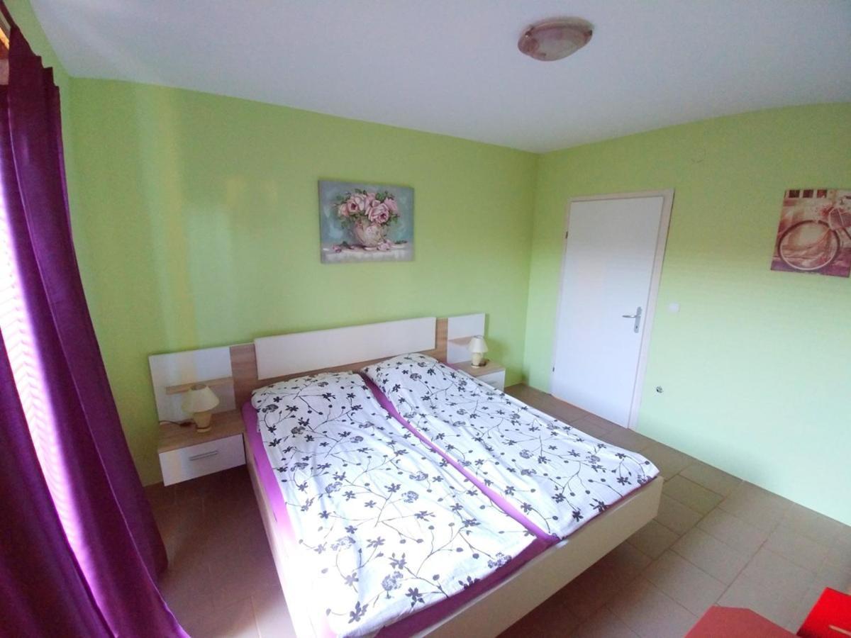Apartments Puntica Liznjan Ngoại thất bức ảnh
